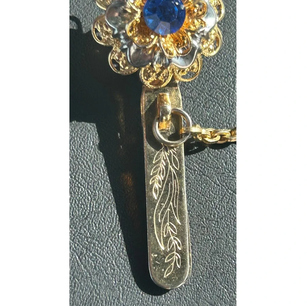 Vintage Kings Key Finder Purse Clip Gold Tone Filigree Flower Blue Rhinestone